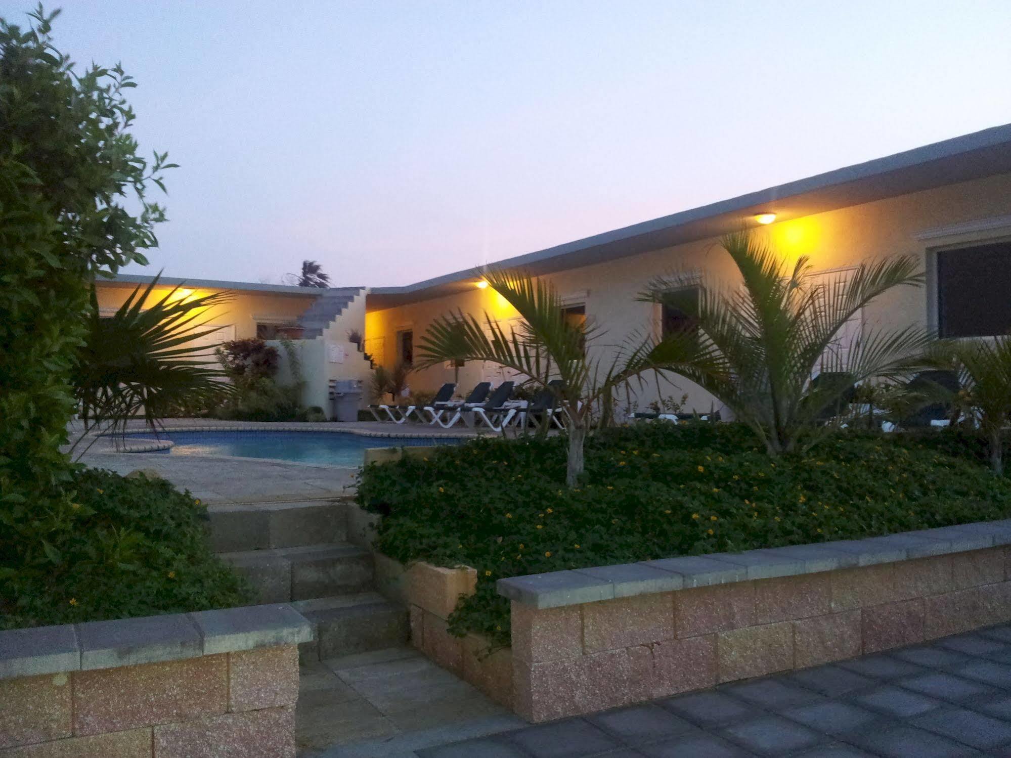 Agua Clara Eco Suites Oranjestad Ngoại thất bức ảnh